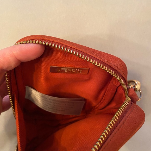 Uterque brand orange suede wristlet with gold tone chain wrist strap - Picture 4 of 4